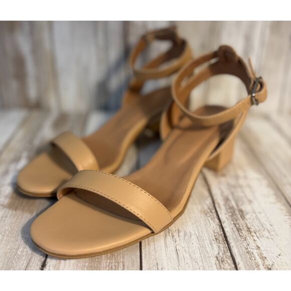 J. Jill Ariane Taupe Leather Open Toe Block Heel Sandals Size 8 - Picture 1 of 9